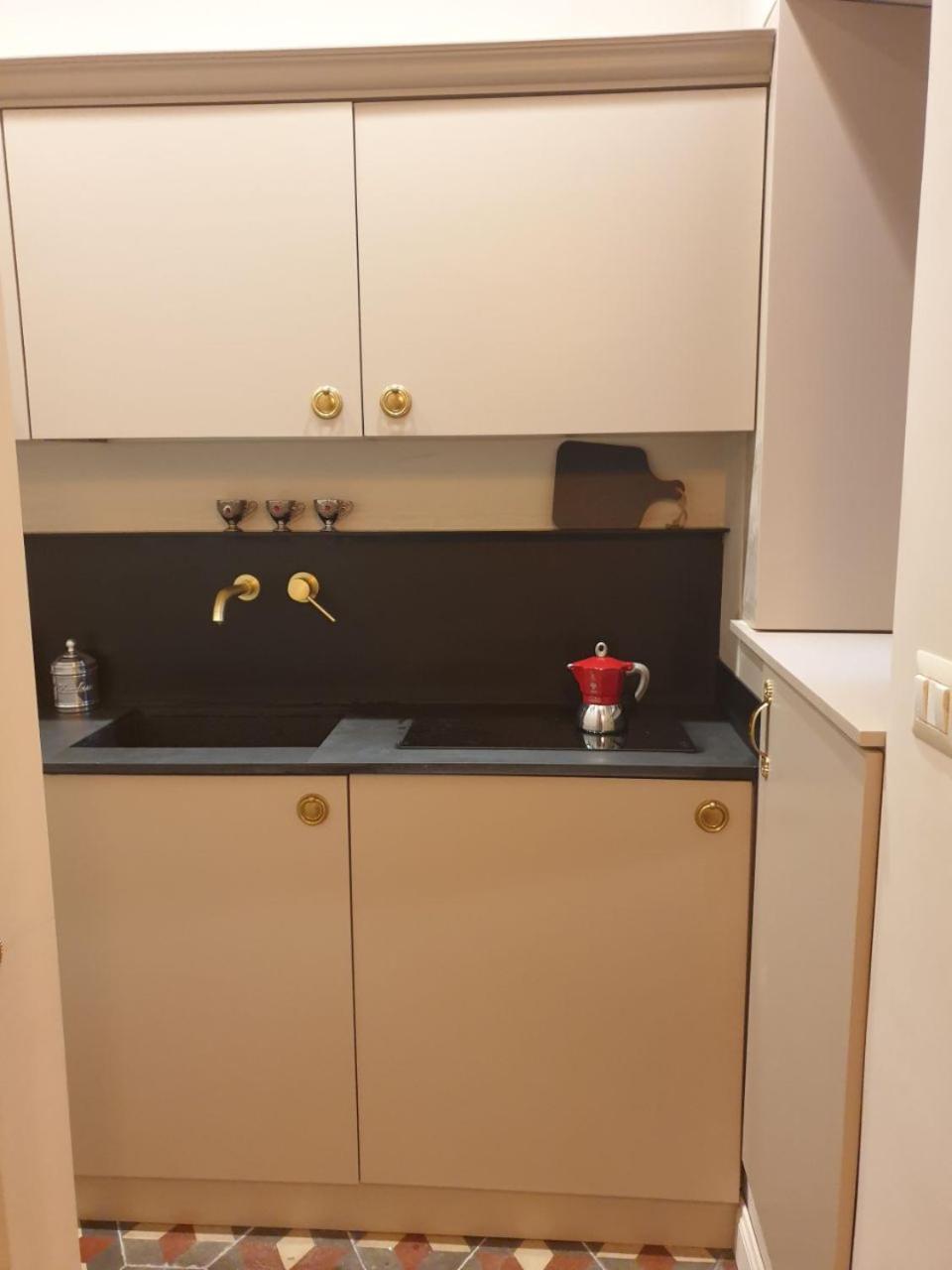 Apartment Elegante Poerio
