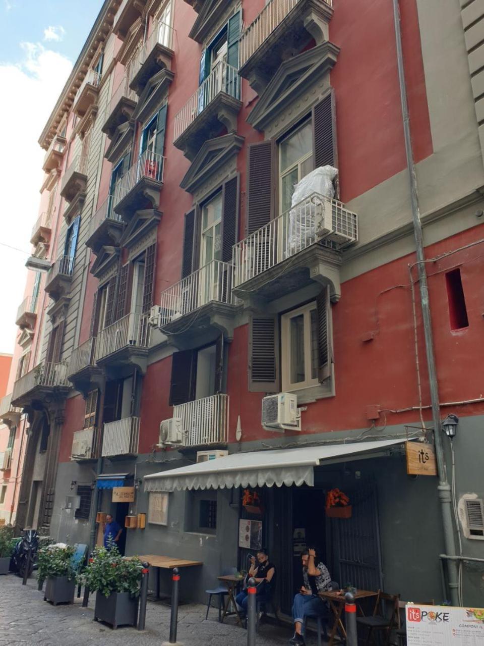 Apartment Elegante Poerio *